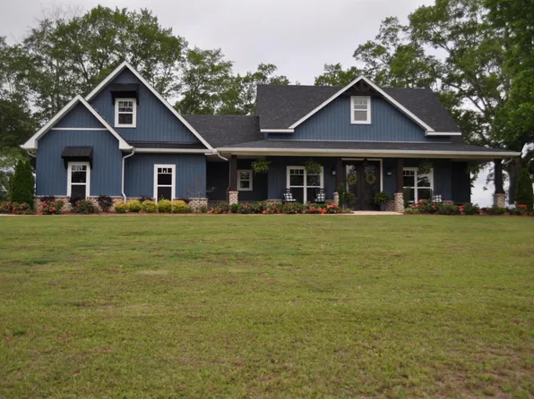 3039 Yellow Leaf Rd, Clanton, AL 35045