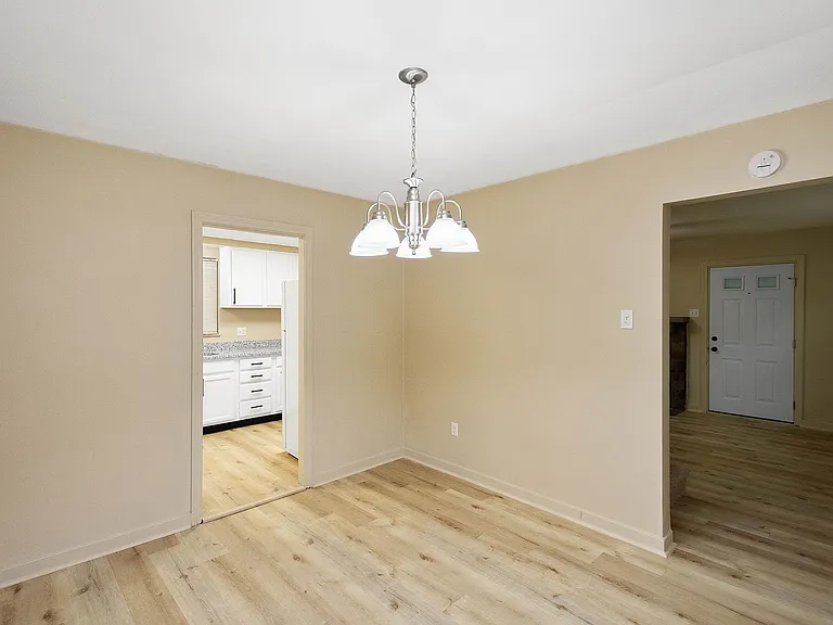610 Brown Ave — Photo 22