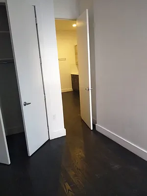 Rented by Aegis Realty Management Corp | media 3