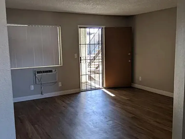 317 Zenith St #1 — Photo 2