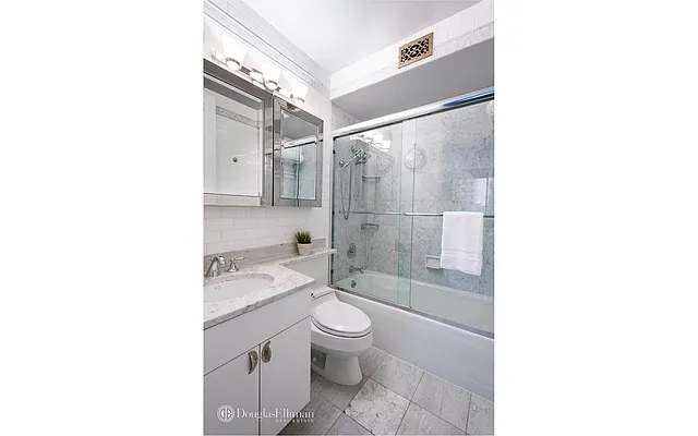 Sold by Douglas Elliman | media 18