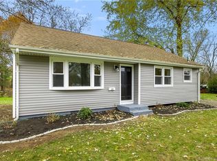 20 Manor Ln, South Windsor, CT 06074