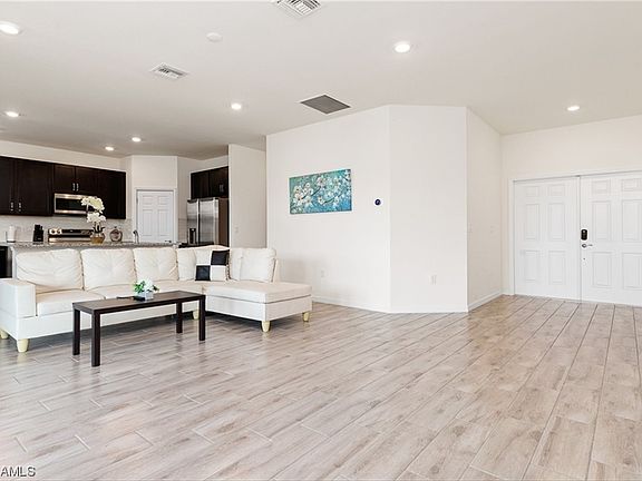 5th image of 1706 NE 10th Ln