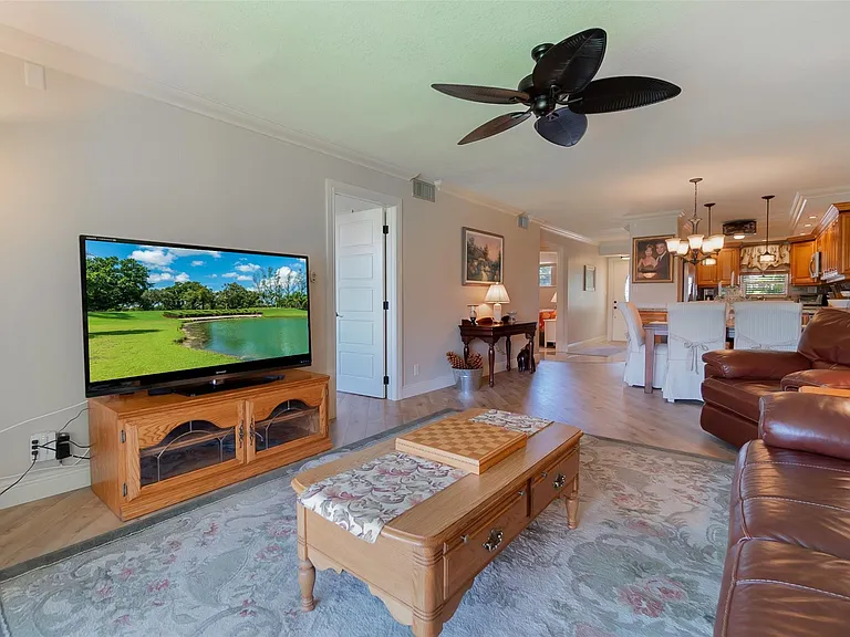 820 S Hollybrook Dr #209 — Photo 15