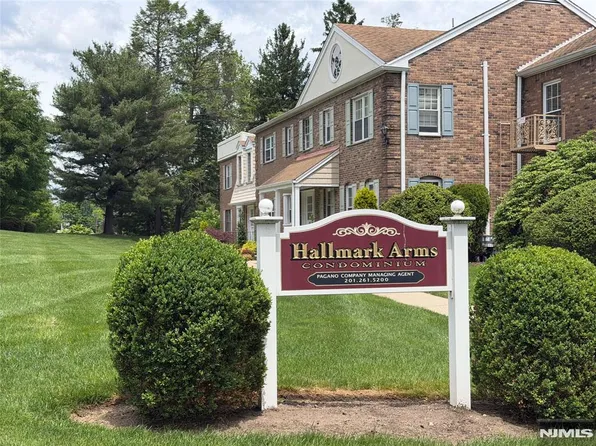 358 Maple Ave #3584, Oradell, NJ 07649