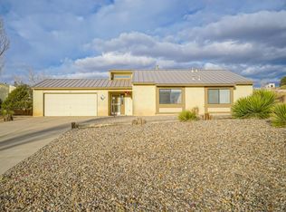 824 Everest Rd SE, Rio Rancho, NM 87124