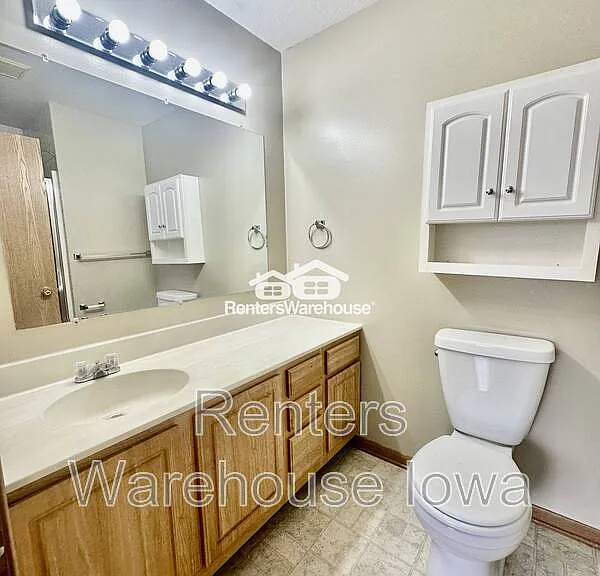 5924 Sutton Pl #10 — Photo 21