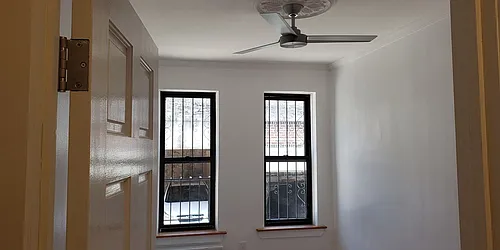 Rented by Rapid Realty Cobble Hill