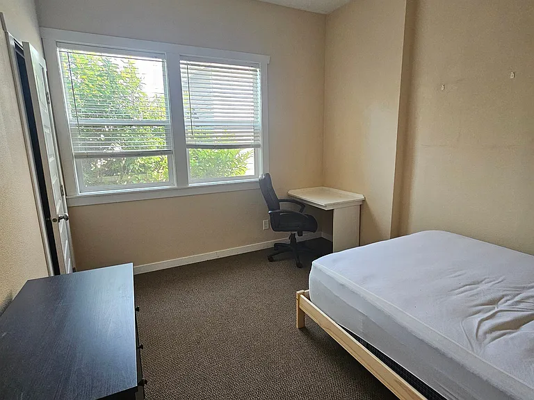 7703 N Hereford Ave — Photo 16