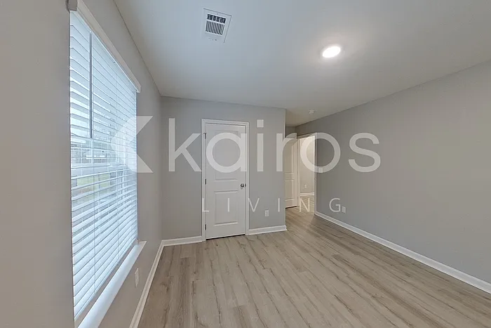 102 Denise Dr — Photo 17