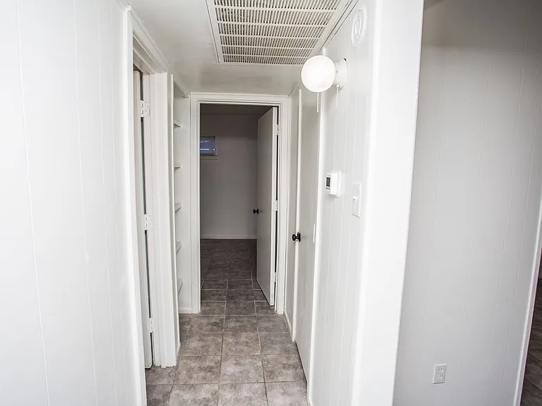 306 N Toledo Ave — Photo 73