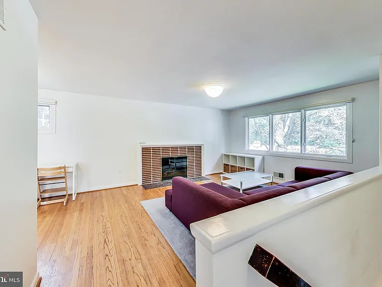 6515 E Halbert Rd — Photo 10
