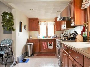 5 Castleton St #2, Jamaica Plain, MA 02130