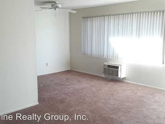 4th image of 14333 Friar St