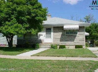 24628 Hayes Rd, Eastpointe, MI 48021