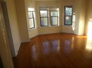 6925 S Dante Ave, Chicago, IL 60637