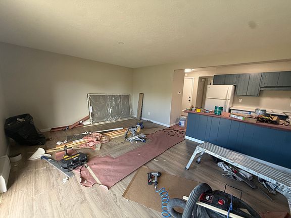 3rd image of 1043 Straight Creek Dr #O-105