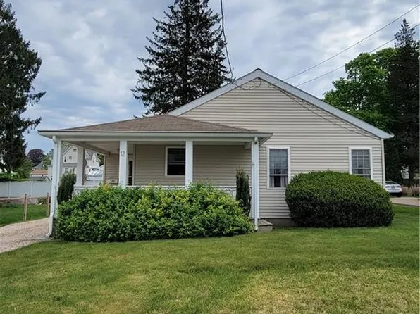 12 York Ave, Westerly, RI 02891