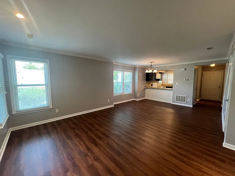 4460 Roller Ct — Photo 11