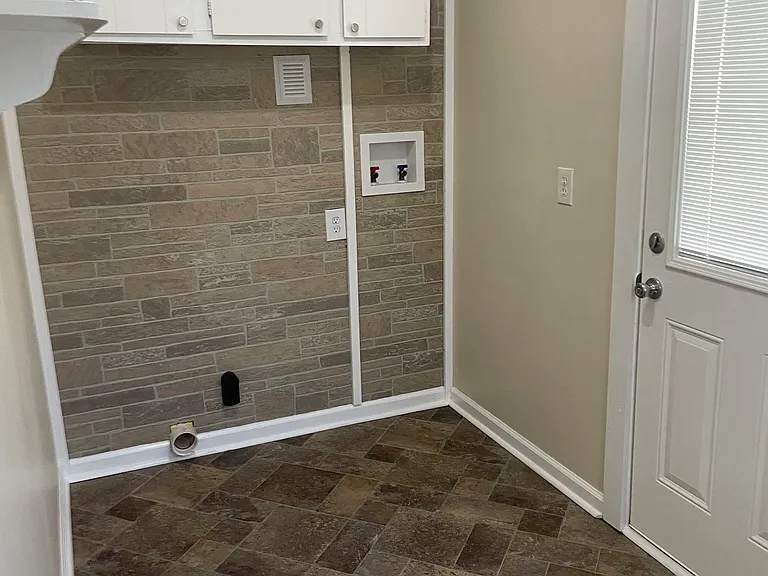 1110 Watwood Ave — Photo 10