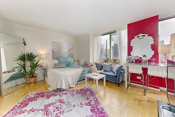 Rented by Halstead Real Estate | media 9