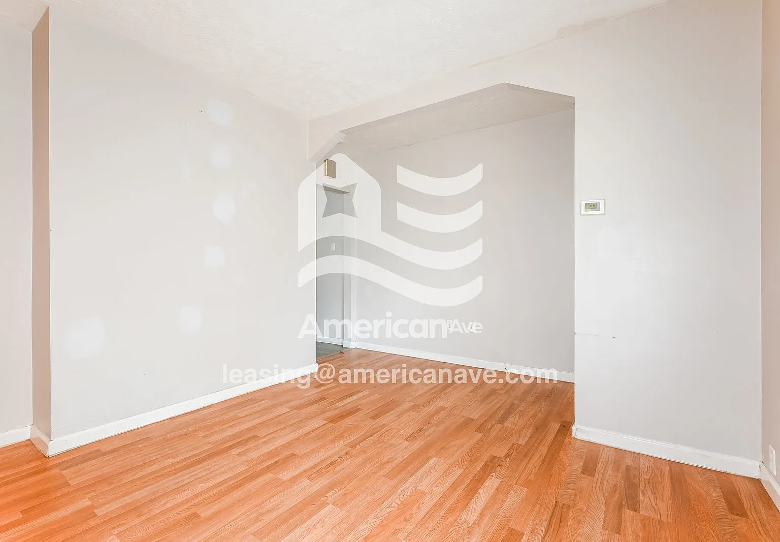 2 bed, 1.0 bath, 990 sqft, $1,280 — Photo 3
