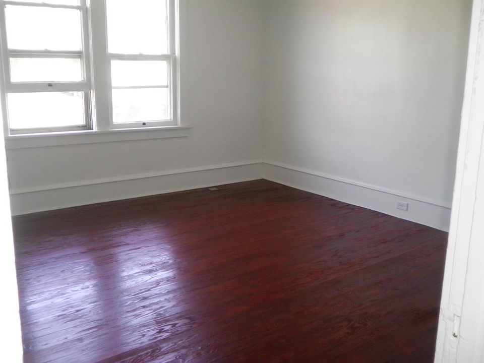 lg bedroom