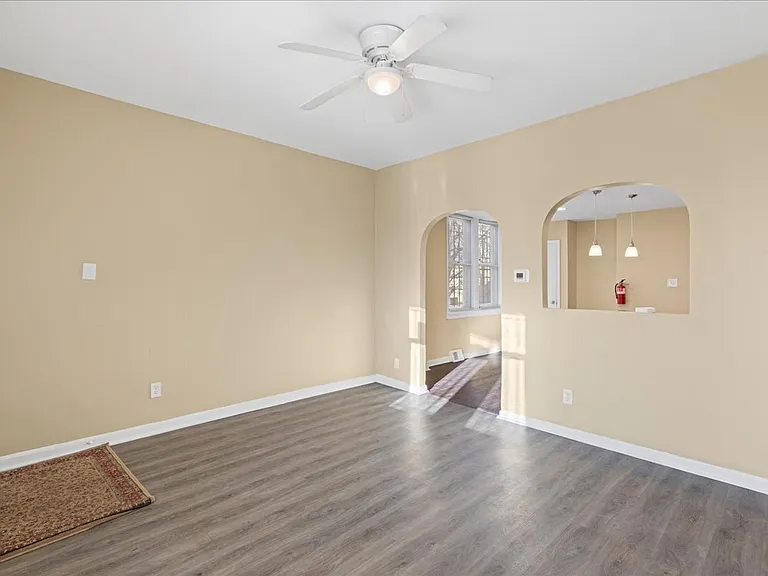 1602 Pershing St #1 — Photo 11