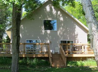 1837 N Lake Rd, Florence, WI 54121