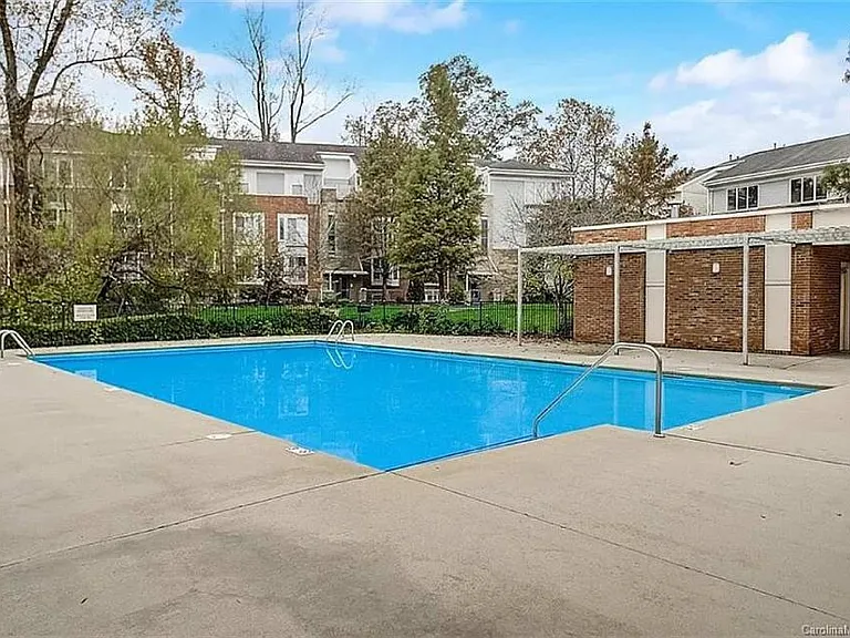 652 Raphael Pl — Photo 20