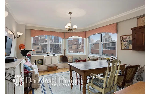 Sold by Douglas Elliman | media 10