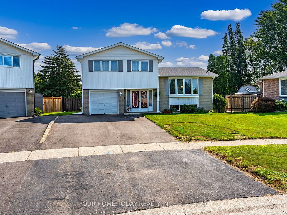 1st image of 10 Marilyn Cres