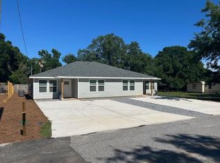 15 Flamenco St #A/B, Mary Esther, FL 32569