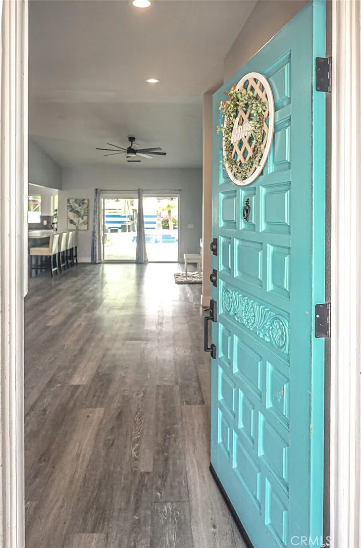 3 bed, 2017 sqft, $3,700 — Photo 3