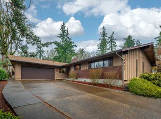 6541 Oakridge Dr, Gladstone, OR 97027