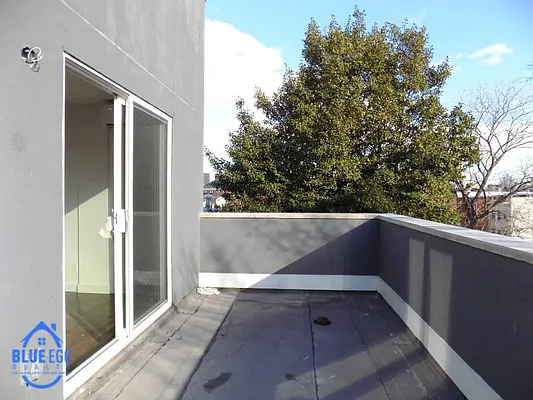 Rented by Blue Egg Realty Corp | media 44