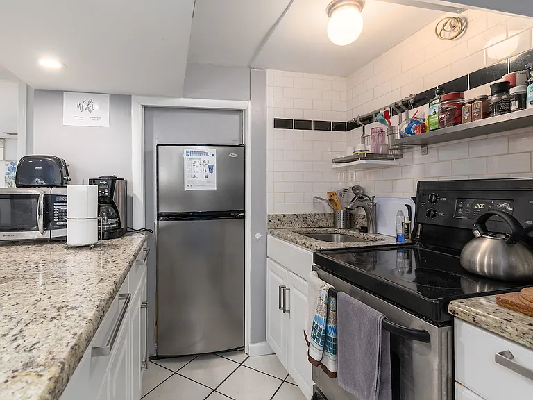 1746 Kalorama Rd NW #B — Photo 17