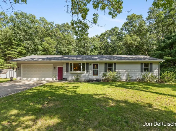 572 Stevenscott Dr, Muskegon, MI 49442