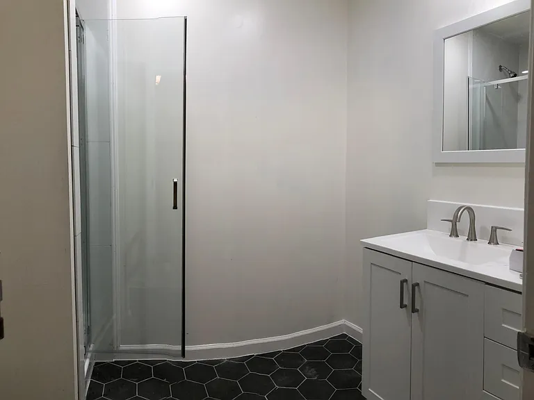 408 Wynridge Dr — Photo 8