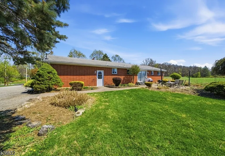 131 Califon Rd — Photo 4