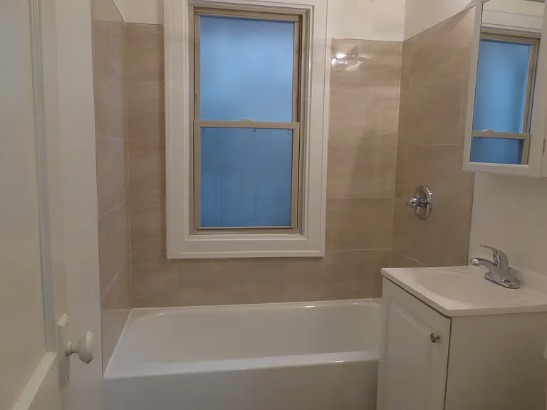 13705 Madison Ave #3 — Photo 10
