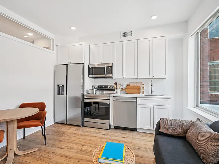 The Howell - 2101 Washington Ave — Photo 42