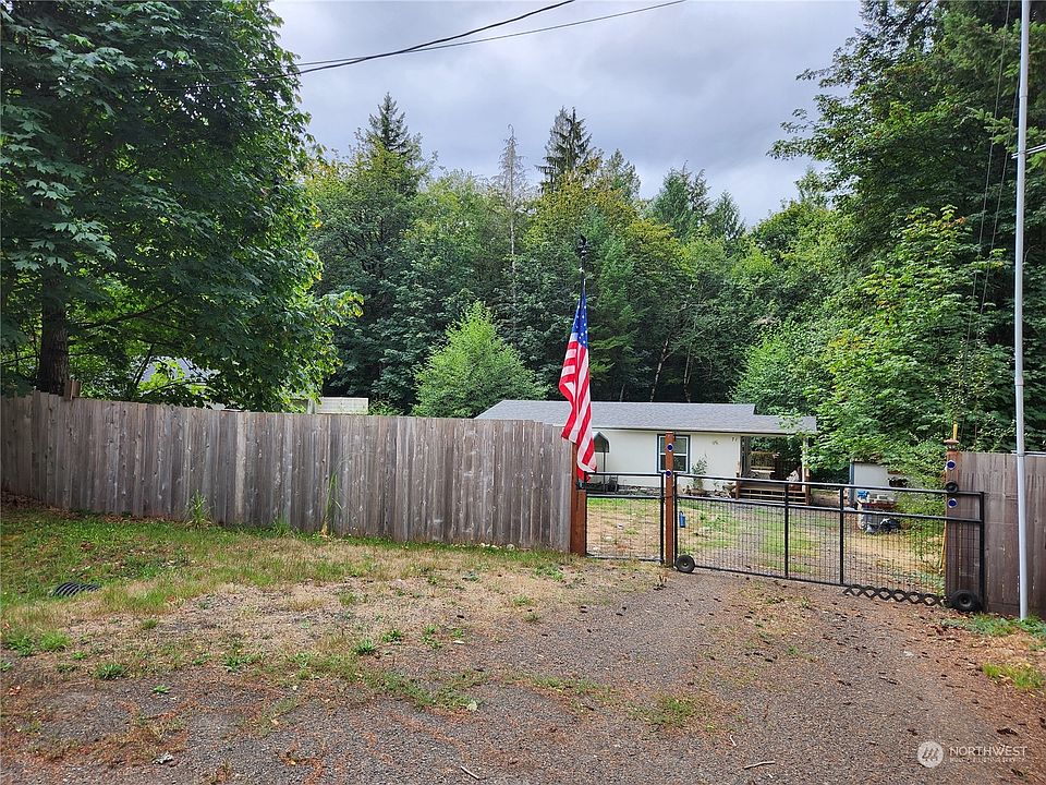 1st image of 71 E Herron Place