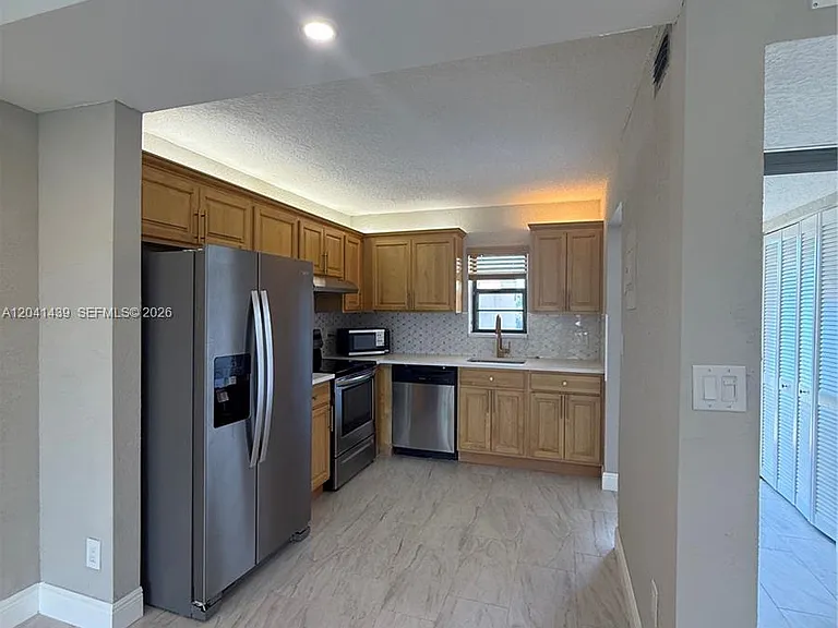 9273 SW 8th St #311 — Photo 3