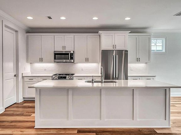 3rd image of 22 Roundwood Dr Lot 294