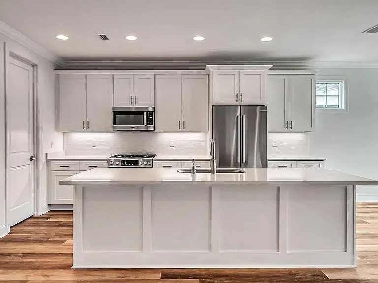 22 Roundwood Dr #294 — Photo 3