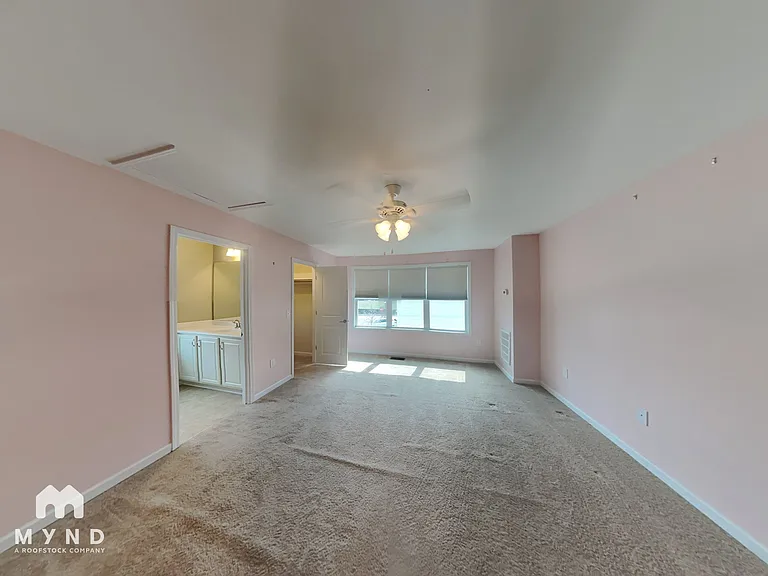 1033 Pemberly Ave — Photo 21
