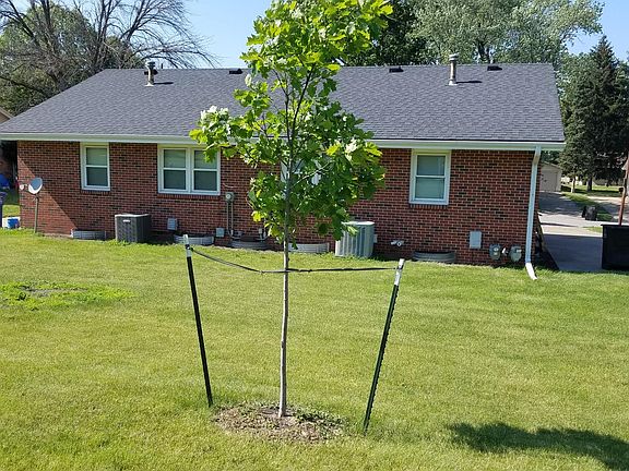 Duplex back yard