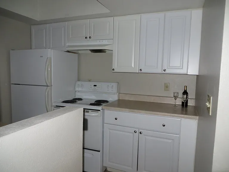 461 W Holmes Ave #106 — Photo 7