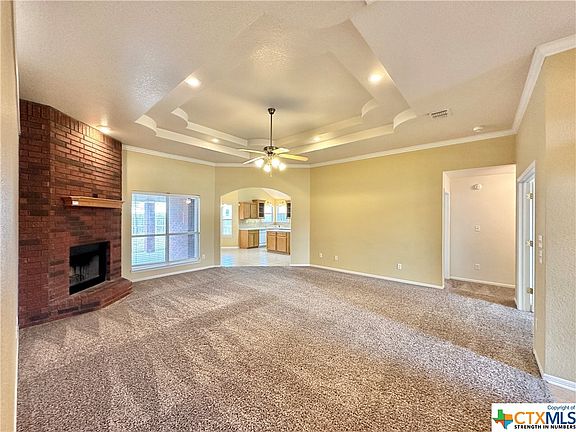 4th image of 2803 Wisteria Ln